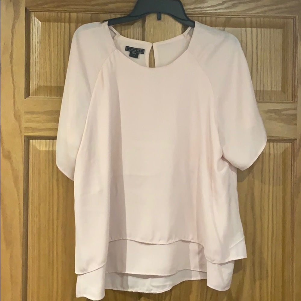 Beautiful soft pink layered blouse EUC